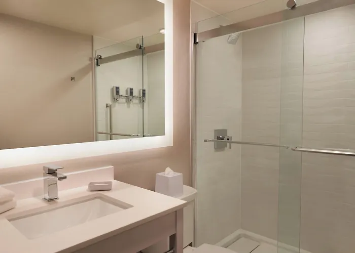Four Points By Sheraton - Stoney Creek